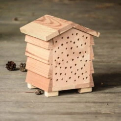 Insektenhotel 'Bienenstock', Natur, Ø 19 X 25 Cm 6 Insektenhotel 'Bienenstock', Natur, Ø 19 X 25 Cm -Stilvolles Gartenmöbelgeschäft 0910160226 Insektenhotel Bienenstock 19x19 xH25cm 4 116262