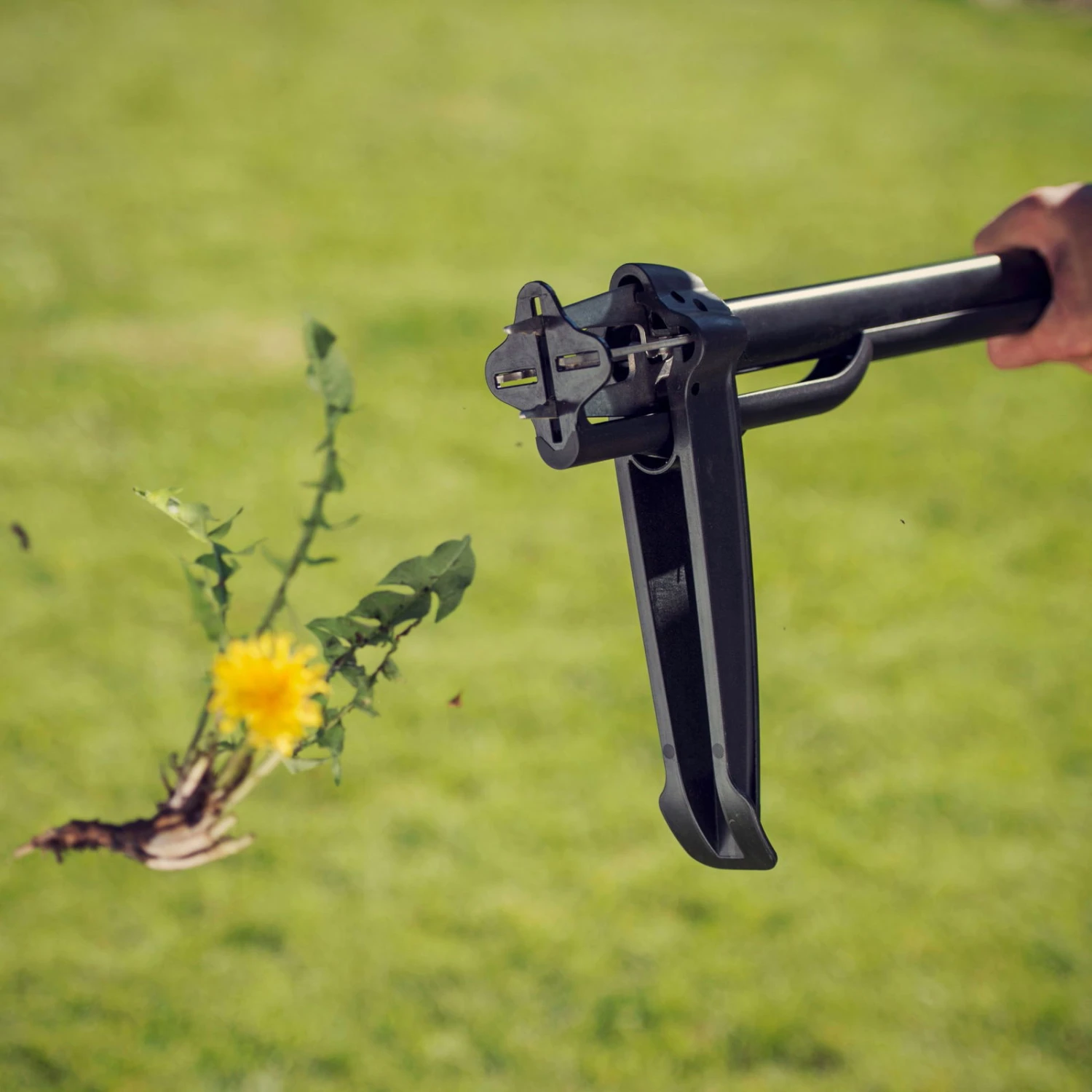 Fiskars Xact Unkrautstecher, Schwarz/orange, Länge 100 Cm 9 Fiskars Xact Unkrautstecher, Schwarz/orange, Länge 100 Cm – Bild 9