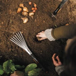 Fiskars Xact Handrechen 7 Fiskars Xact Handrechen -Stilvolles Gartenmöbelgeschäft 0920101038 Xact Handrechen 3 106709