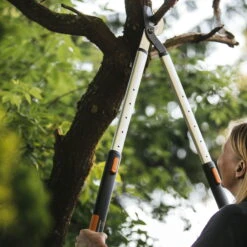 Fiskars SmartFit Teleskop Astschere 5 Fiskars SmartFit Teleskop Astschere -Stilvolles Gartenmöbelgeschäft 0920300645 SmartFit Teleskop Astschere L86 3 106780