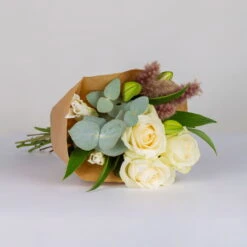 Gemischter Blumenbund 'Lilientraum' Inkl. Gratis Grußkarte -Stilvolles Gartenmöbelgeschäft 1025700007 DIY Mixbund Lilientraum Lilie Rose Euka Fluffy 1 94529