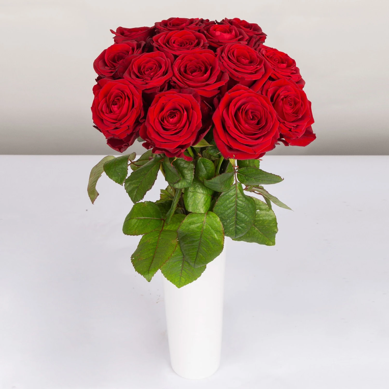 Blumenbund Mit Rosen 'Red Naomi', 15er-Bund, Rot, Inkl. Gratis Grußkarte 2 Blumenbund Mit Rosen 'Red Naomi', 15er-Bund, Rot, Inkl. Gratis Grußkarte – Bild 2