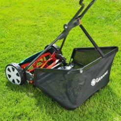 Gardena Classic Spindelmäher, 400 / 40 Cm, Für Max. Fläche 200 M² 7 Gardena Classic Spindelmäher, 400 / 40 Cm, Für Max. Fläche 200 M² -Stilvolles Gartenmöbelgeschäft 2910600027 Classic Spindelmaeher 400 40 cm fuer max Flaeche 200 Quadratmeter 3 61651